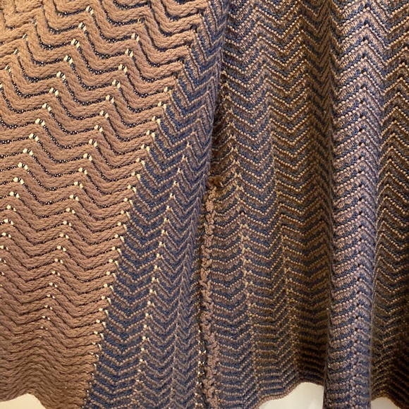 DEX Knitted Wrap Vest - Picture 4 of 10